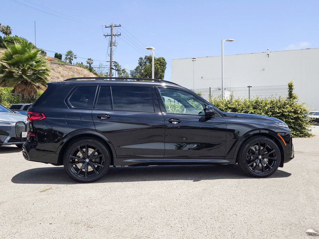 New 2027 BMW X7 M60i AWD/4WD image 4