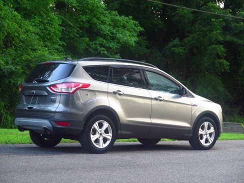 Used 2014 Ford Escape SE w/ Equipment Group 201A AWD/4WD image 5