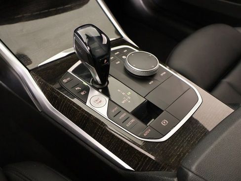 Used 2021 BMW 330e w/ Convenience Package image 9