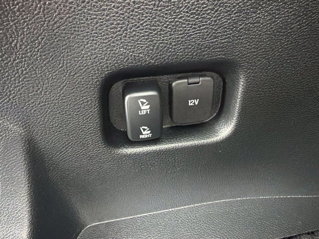 Used 2024 Ford Edge Titanium AWD/4WD image 14