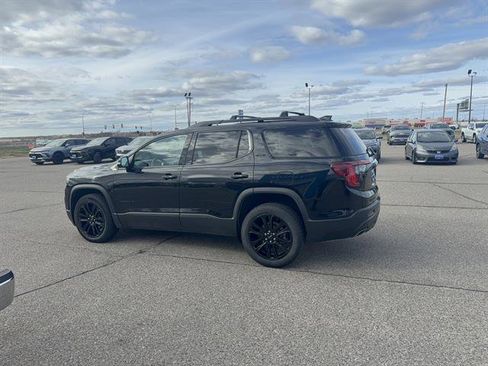 Used 2023 GMC Acadia SLE w/ Infotainment Package AWD/4WD image 5