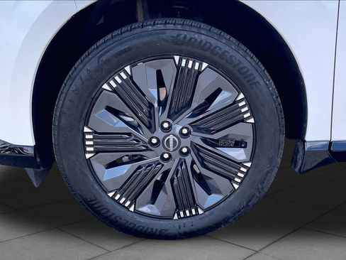 Used 2025 Nissan Murano Platinum w/ Cargo Package AWD/4WD image 11