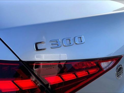 Used 2025 Mercedes-Benz C 300 4MATIC Sedan image 8