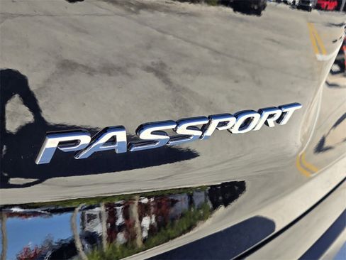 Certified 2025 Honda Passport EX-L image 13