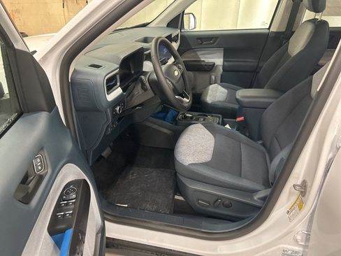 New 2025 Ford Maverick XLT w/ XLT Luxury Package image 9