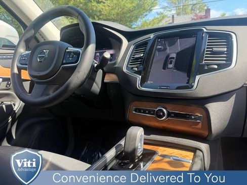 Used 2023 Volvo XC90 B6 Plus w/ Protection Package AWD/4WD image 32