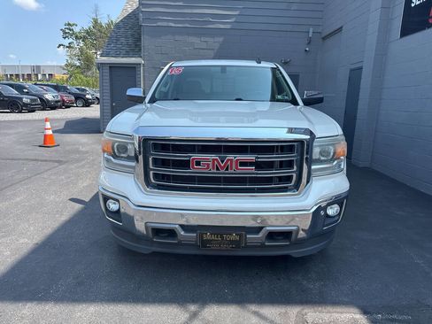 Used 2015 GMC Sierra 1500 SLT w/ SLT Crew Cab Value Package image 2
