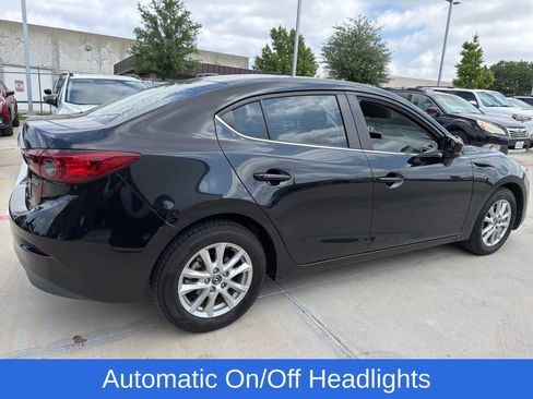 Used 2018 MAZDA MAZDA3 Sport w/ Preferred Equipment Package image 3