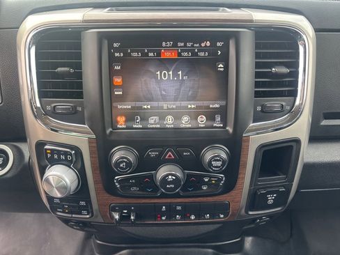 Used 2017 RAM 1500 Laramie w/ Convenience Group AWD/4WD image 17