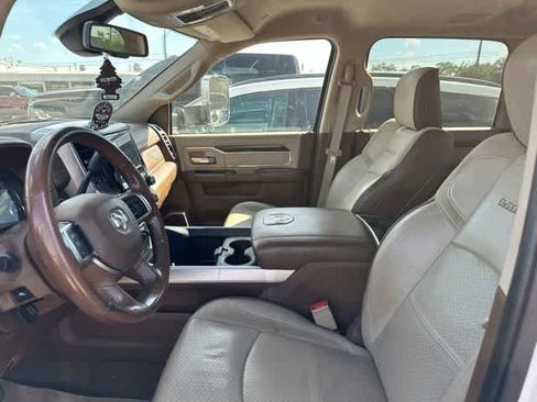 Used 2022 RAM 3500 Laramie AWD/4WD image 4