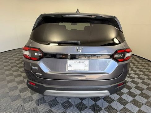 Used 2025 Honda Pilot EX-L image 5