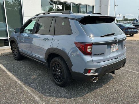Used 2023 Honda Passport TrailSport image 3