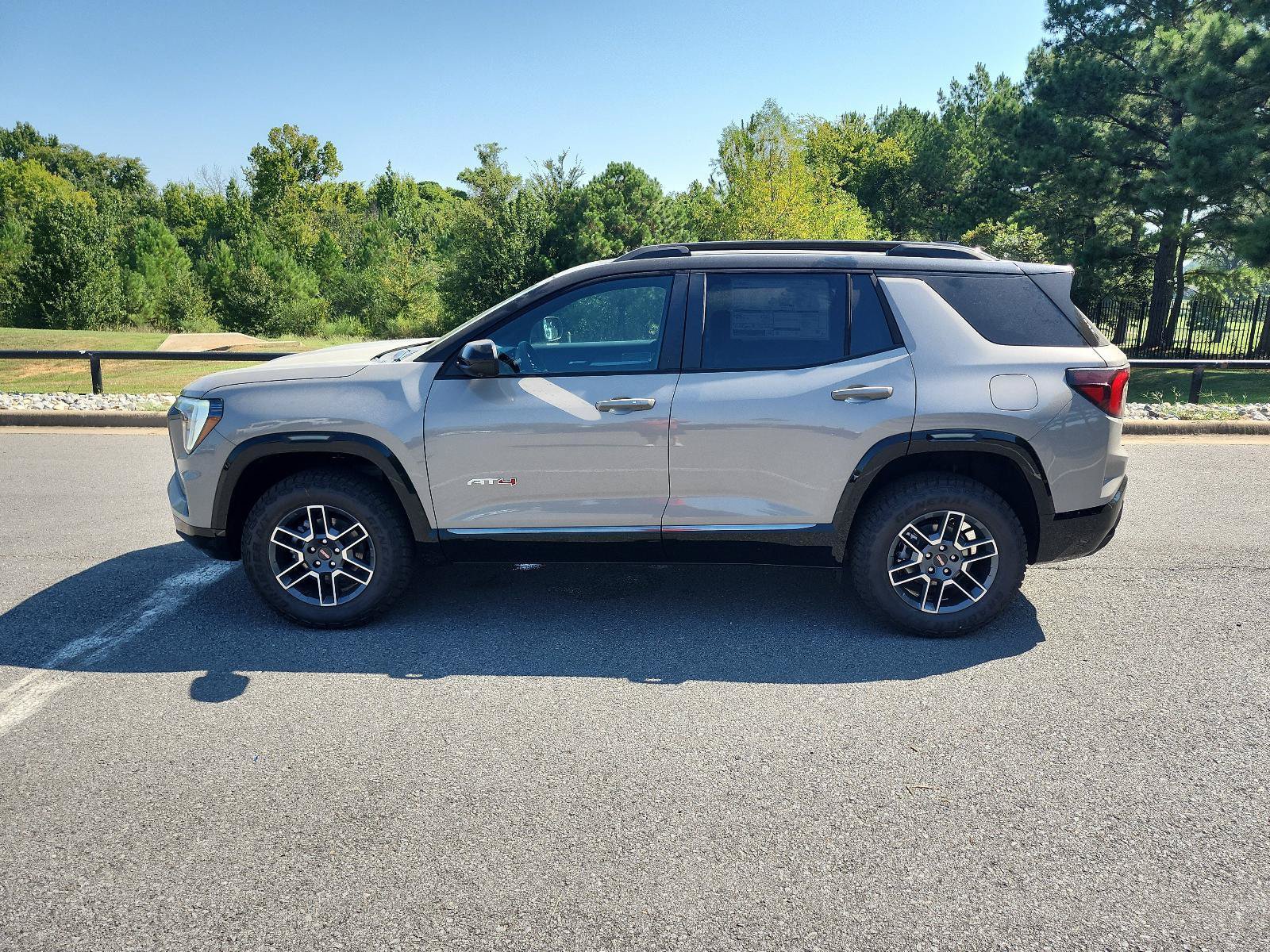New 2027 GMC Terrain AT4 w/ Convenience Package III AWD/4WD image 2