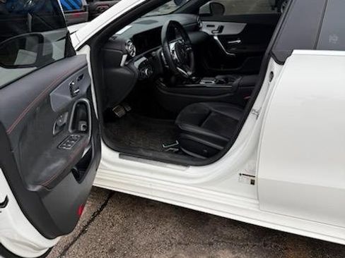 Used 2020 Mercedes-Benz CLA 250 4MATIC image 10