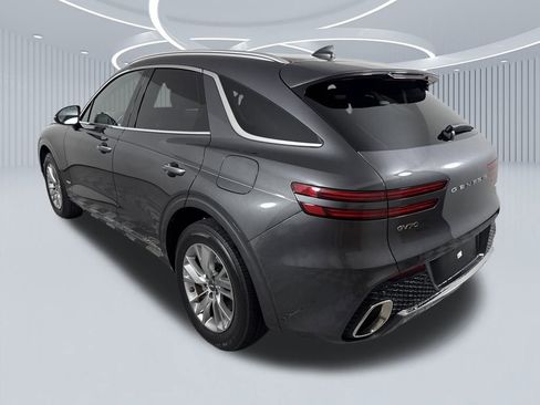 Certified 2022 Genesis GV70 2.5T image 6