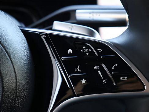 Certified 2023 Mercedes-Benz EQS 580 4MATIC SUV image 32