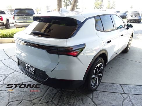 New 2026 Chevrolet Equinox EV LT image 8