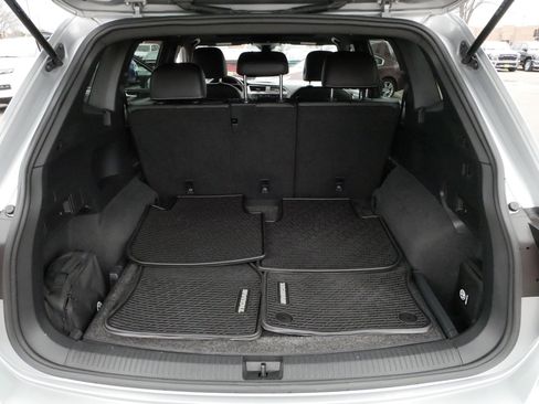 Used 2023 Volkswagen Tiguan SE R-Line AWD/4WD image 18