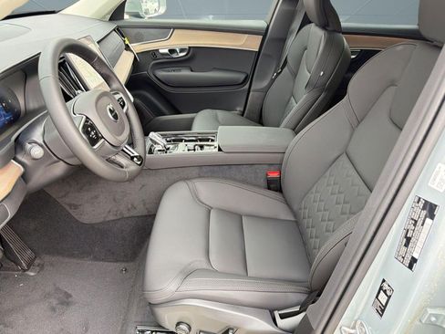 New 2026 Volvo XC90 B5 Plus AWD/4WD image 5