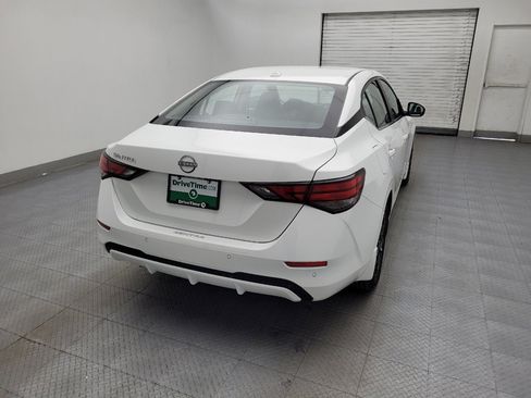 Used 2025 Nissan Sentra SV image 7