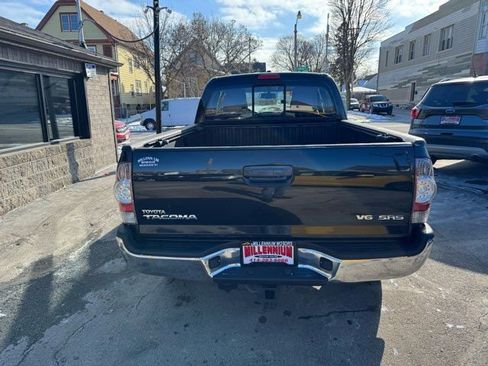 Used 2010 Toyota Tacoma 4x4 Access Cab V6 image 5