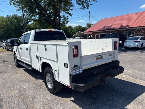 Used 2022 Ford F250 XL w/ Power Equipment Group AWD/4WD image 5
