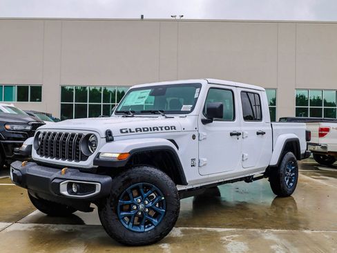 New 2026 Jeep Gladiator Mojave AWD/4WD image 1