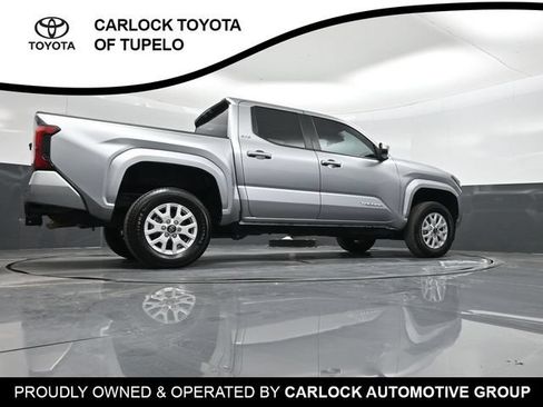 Used 2024 Toyota Tacoma SR5 RWD image 43