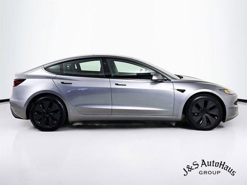 Used 2025 Tesla Model 3 Long Range image 8