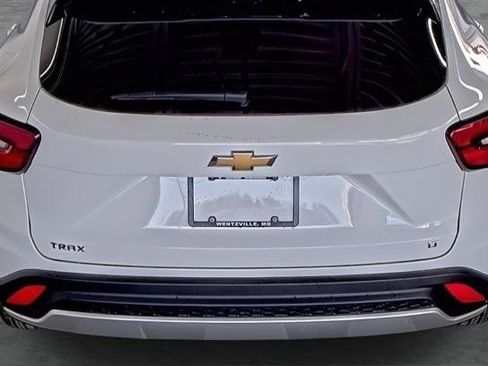 New 2026 Chevrolet Trax LT w/ LT Convenience Package image 12