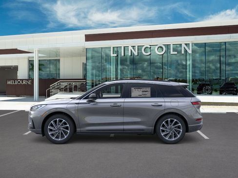 New 2026 Lincoln Corsair Grand Touring image 3