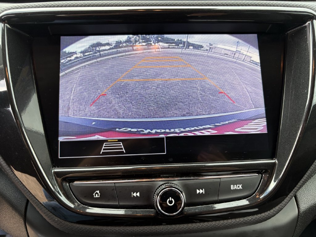 Used 2021 Chevrolet TrailBlazer LT w/ Convenience Package FWD image 19
