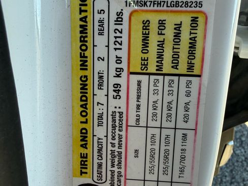 Used 2020 Ford Explorer Limited w/ Class III Trailer Tow Package image 22