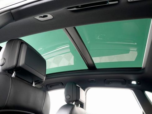 New 2026 Porsche Macan image 17