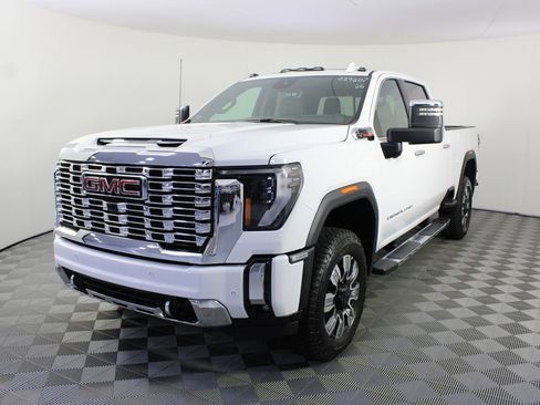New 2026 GMC Sierra 2500 Denali w/ Denali Reserve Package AWD/4WD image 27
