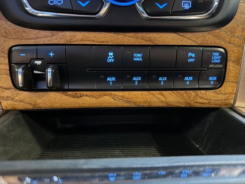 Used 2013 RAM 2500 Longhorn w/ Convenience Group AWD/4WD image 20
