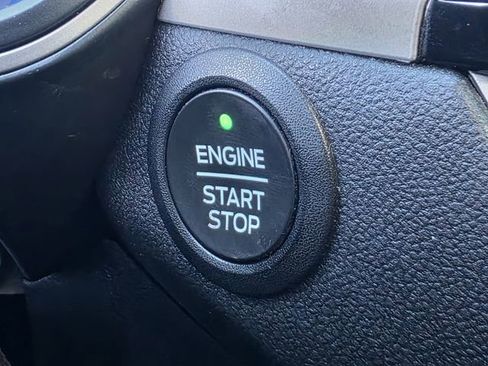Certified 2022 Ford Escape SEL w/ Technology Package AWD/4WD image 19