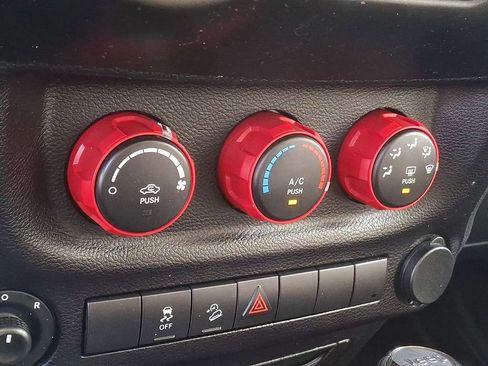 Used 2016 Jeep Wrangler Unlimited Sport w/ Quick Order Package 24S image 13