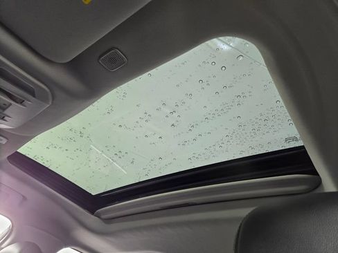 Used 2025 Toyota Highlander Limited FWD image 20