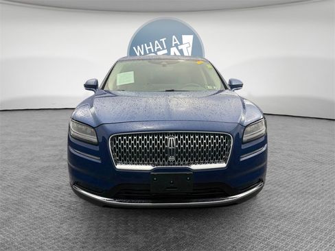 Used 2021 Lincoln Nautilus AWD w/ Equipment Group 101A image 9