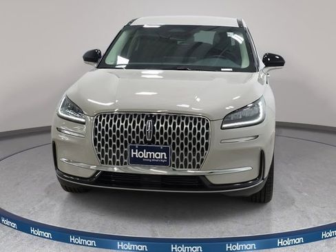 Used 2024 Lincoln Corsair AWD image 3