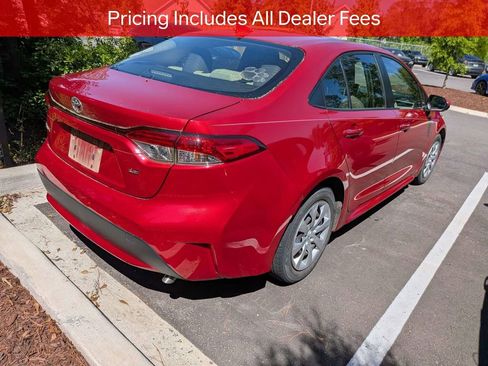 Used 2021 Toyota Corolla LE FWD image 7