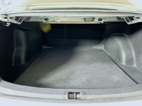 Used 2023 Toyota Corolla LE image 30