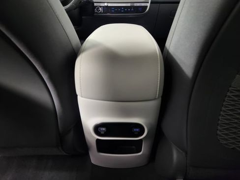 Certified 2024 Hyundai Ioniq 5 SEL AWD/4WD image 18