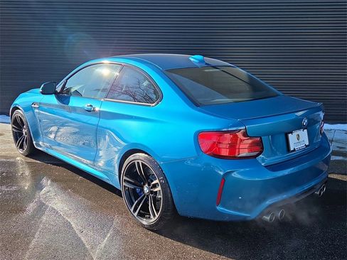 Used 2018 BMW M2 image 3