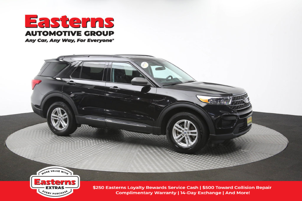 Used 2023 Ford Explorer XLT AWD/4WD image 50
