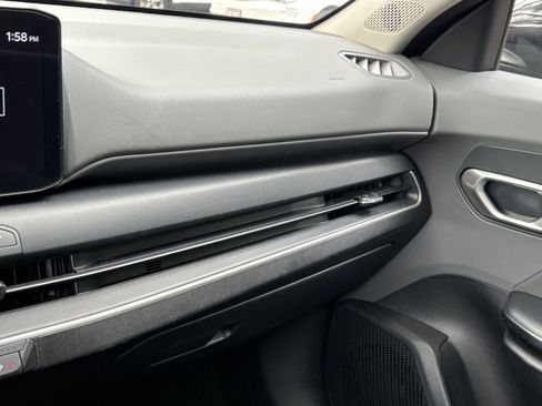 Used 2025 Kia K4 FWD image 33
