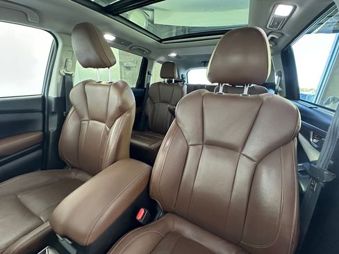 Used 2019 Subaru Ascent Touring w/ Popular Package #3 image 22
