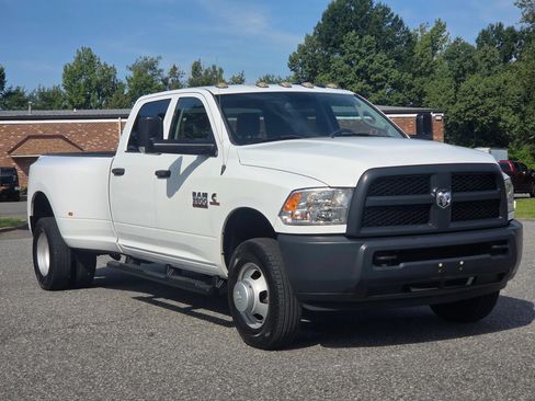 Used 2018 RAM 3500 Tradesman w/ Popular Equipment Group AWD/4WD image 5