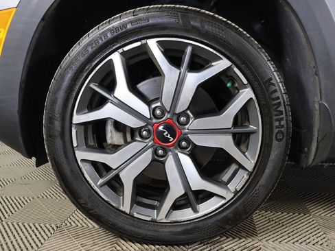 Used 2023 Kia Seltos SX w/ SX Sunroof Package AWD/4WD image 21